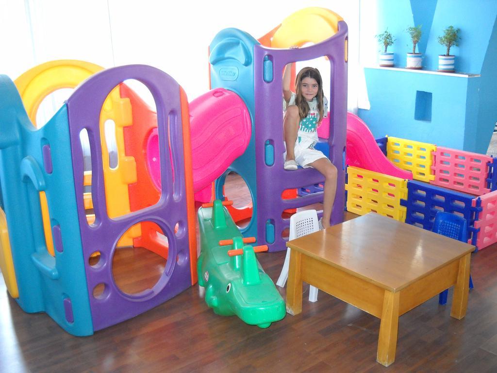 Argo Hotel Aegina Esterno foto