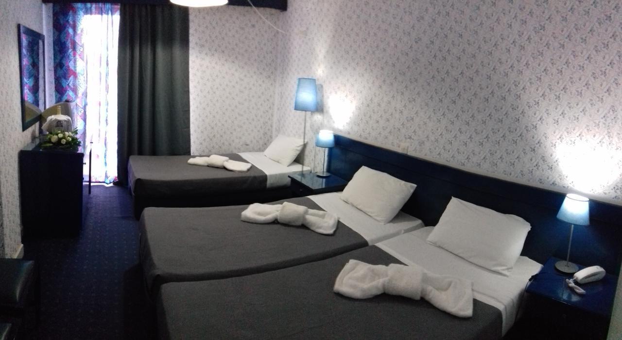 Argo Hotel Aegina Esterno foto